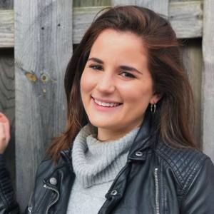 Meet your Posher, Felicia